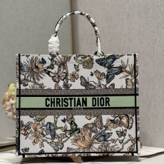 Christian Dior Shopping Bags